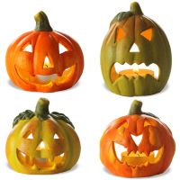 Halloween Kürbisse im Set mit verschiedenen Gesichtern und Farben