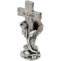 Graue Grabvase mit Sockel „In Liebe“ verziert mit Rosen Kreuz